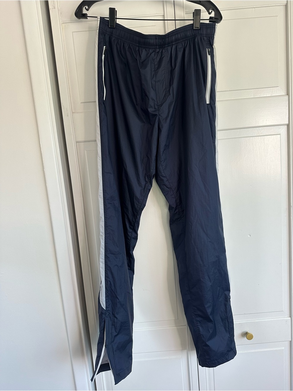 Rhone Ripstop Running Pants with White Side Stripe M